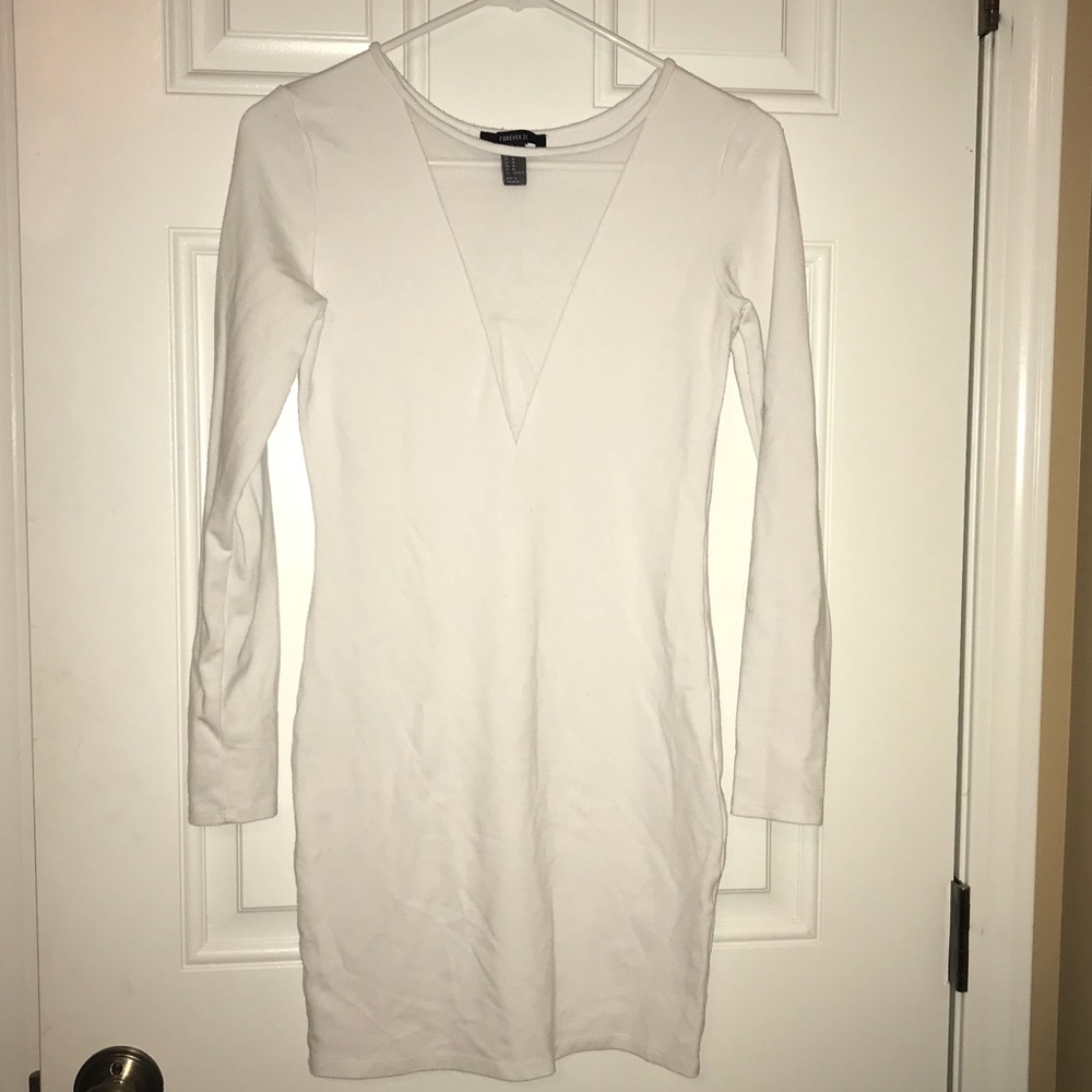 White Dress Mesh Plungline